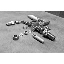 Robinet Nostalgia en acier inoxydable avec finition TiN (nitrure de titane) et compensateur 5/8 - 35 mm