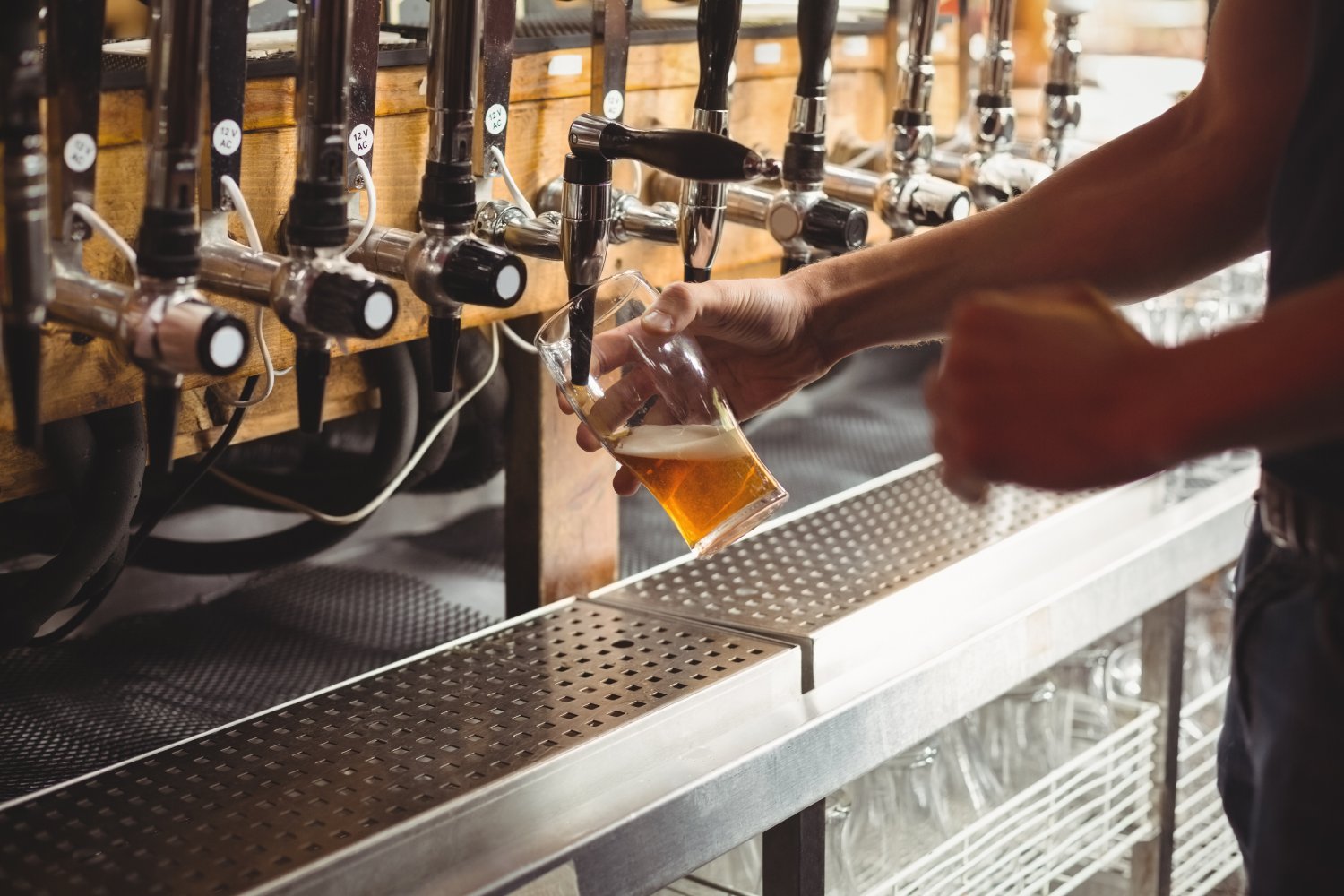 bandejas para dispensador de bebidas instalación de dispensado de bebidas con bandejas antigoteo